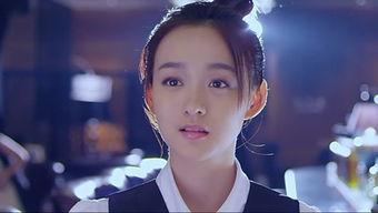 魏大勋何泓姗恋情爆料视频,甜蜜互动引网友热议